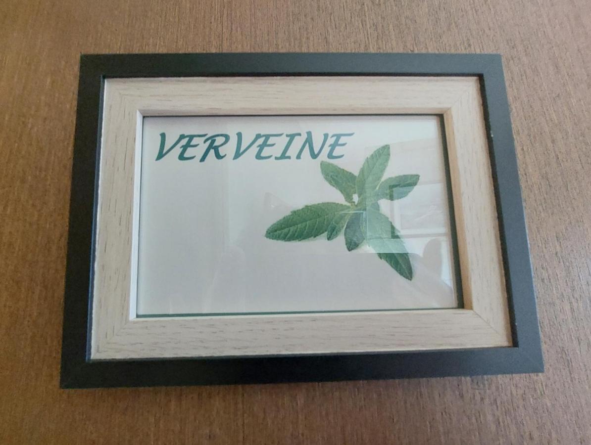 Naveil Longere Villariane מראה חיצוני תמונה